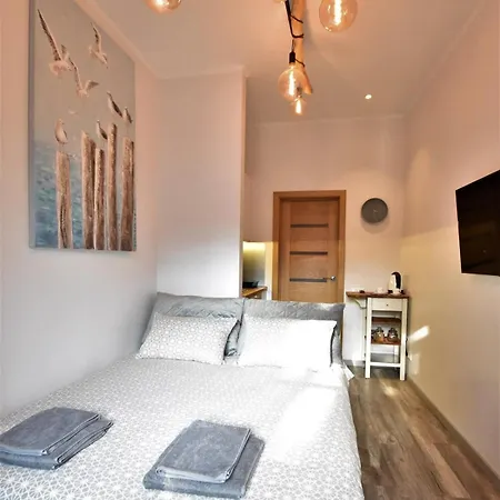 Sensual Old Town! Location, Bath, Keyless! Apartman