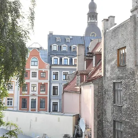 Apartman Sensual Old Town! Location, Bath, Keyless!